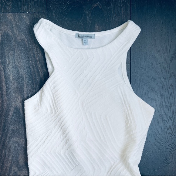 Charlotte Russe White Sleeveless Peplum Flare Print Top - Picture 4 of 11